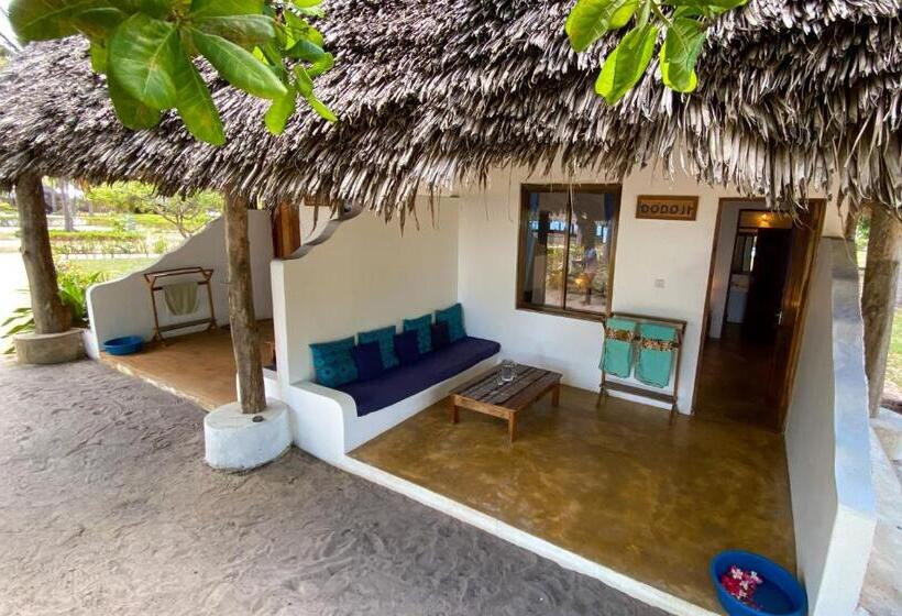 اتاق استاندارد, Butiama Marine Camp