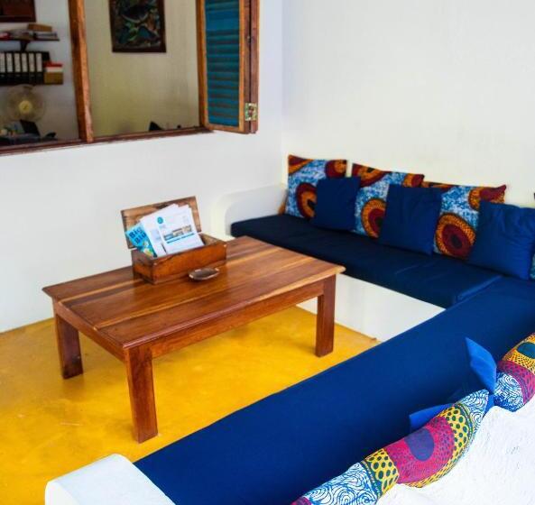 اتاق استاندارد, Butiama Marine Camp