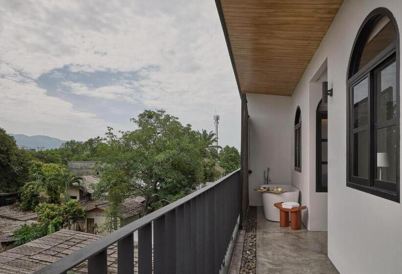 سوئیت با تخت بزرگ, The Motifs Eco Hotel   Sha Extra Plus
