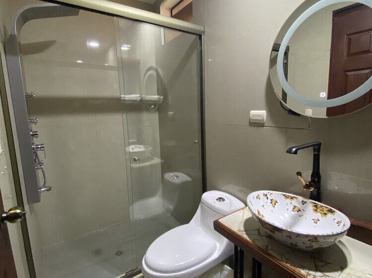 اتاق استاندارد با چشم‌انداز شهر, Verdant Hotel & Holistic Experience
