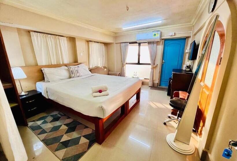 اتاق لوکس, Aizawl