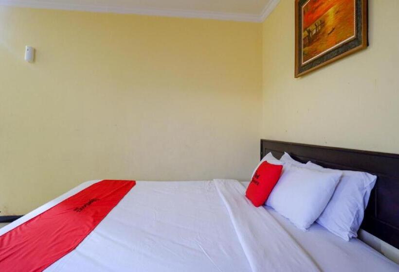 سوییت, Reddoorz Near Citraland Waterpark Kendari