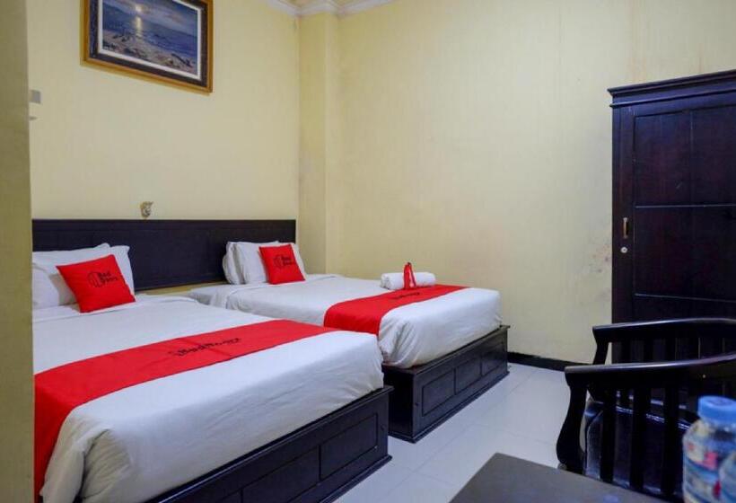 اتاق لوکس, Reddoorz Near Citraland Waterpark Kendari