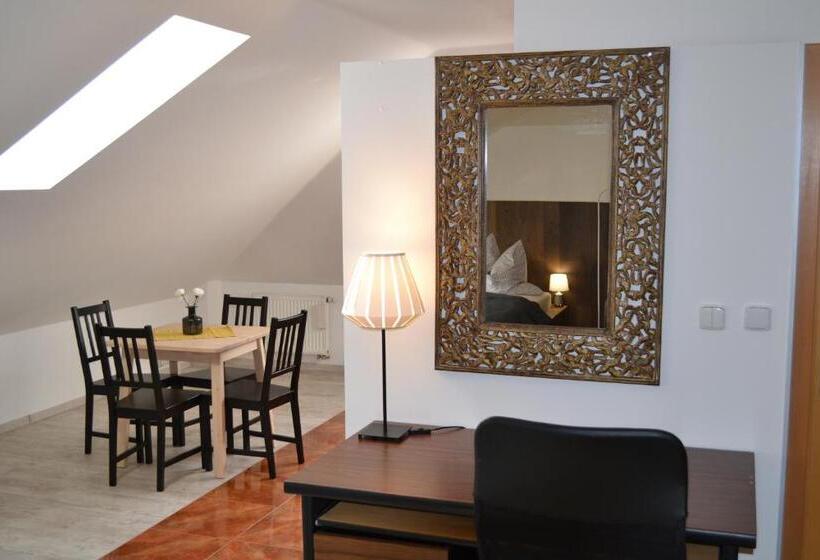 اتاق استاندارد چهار تخته, Apartment Roci