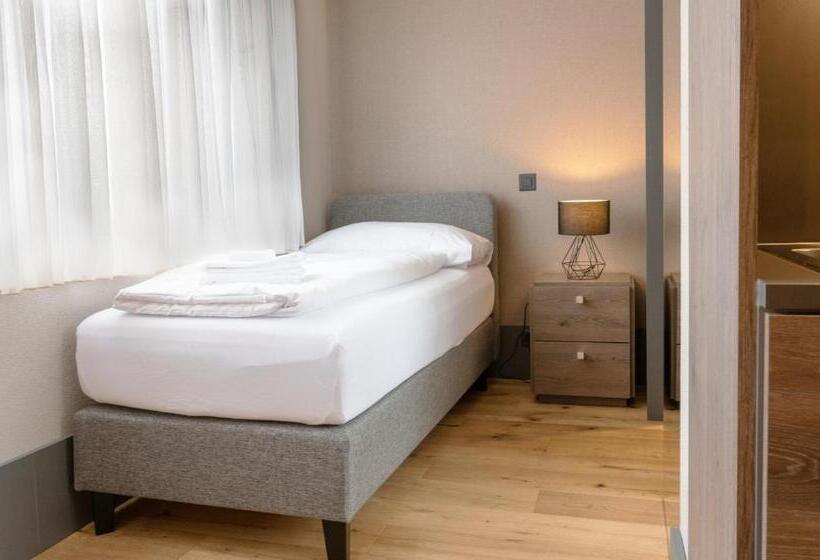 اتاق استاندارد یک نفره, Wyna Motel