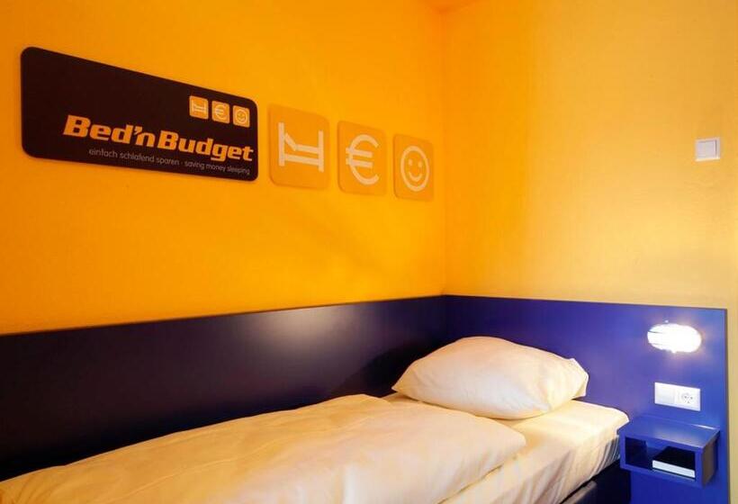 Quarto Estandar Individual Banheiro Compartilhado, Bed Nbudget Expo Hostel Rooms