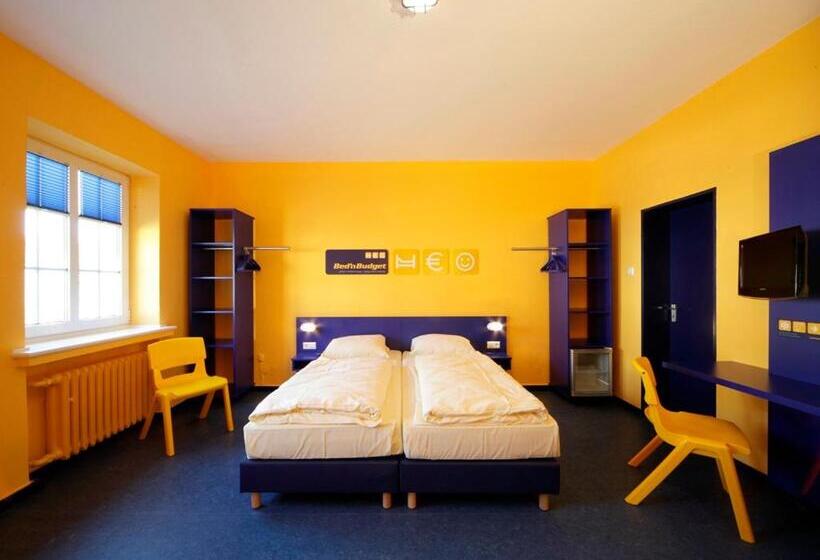 Номер Стандарт, Bed Nbudget Expo Hostel Rooms