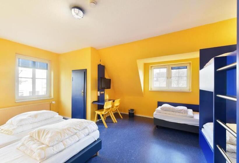 Standaardkamer met Gedeelde Badkamer, Bed Nbudget Expo Hostel Rooms