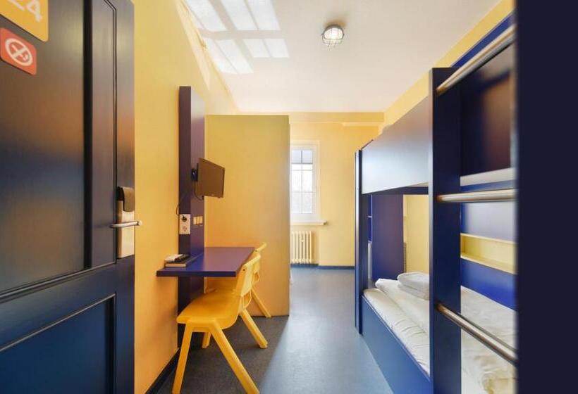 Standaard Vierpersoonskamer, Bed Nbudget Expo Hostel Rooms