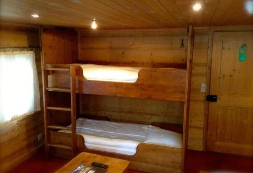 اتاق استاندارد چهار تخته, Auberge De La Poste