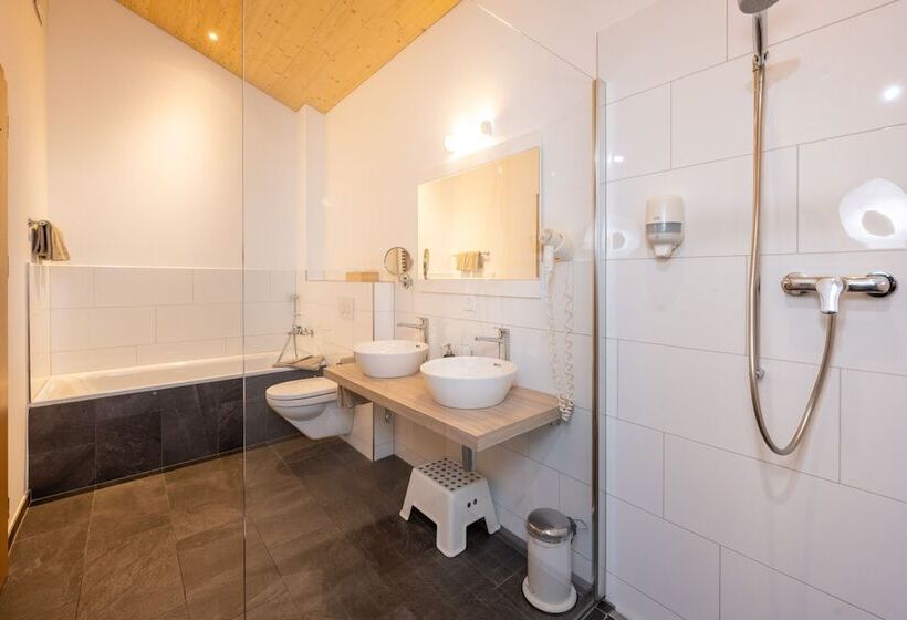 سوییت خانوادگی, Aktiv Hotel & Spa Hannigalp