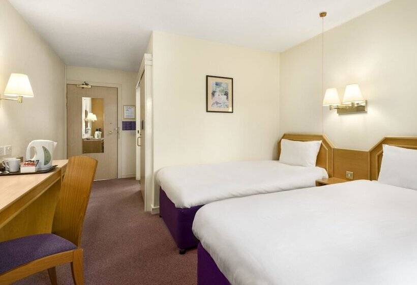 Standard Room Adapted for people with reduced mobility, Days Inn By Wyndham Durham