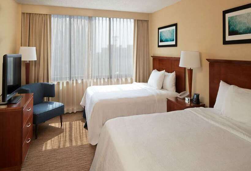 سوئیت پریمیوم, Embassy Suites By Hilton Charleston Airport Convention Ctr