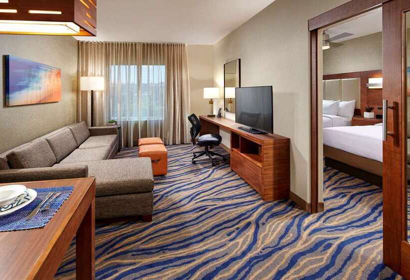اتاق پرمیوم, Embassy Suites By Hilton Huntsville