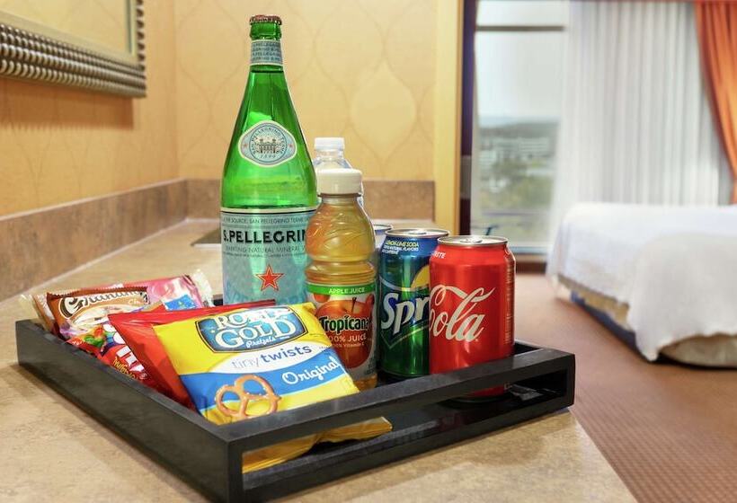 سوئیت پریمیوم, Embassy Suites By Hilton Huntsville