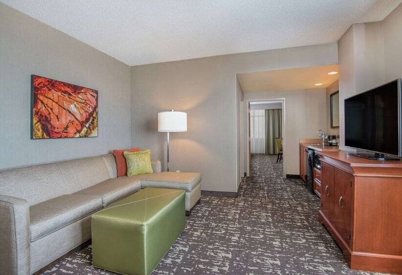 Suite Adaptée aux Personnes à Mobilité Réduite, Embassy Suites By Hilton St. Louis St. Charles