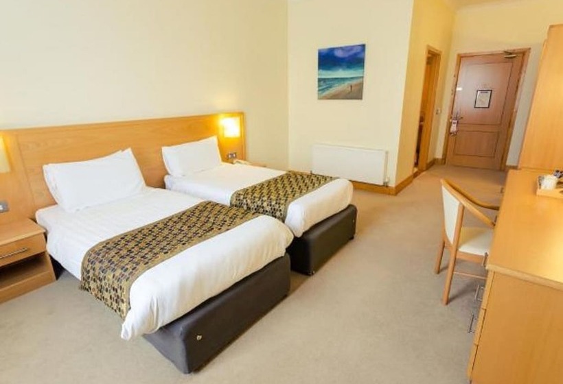 اتاق خانوادگی, Great National Hotel Ballina