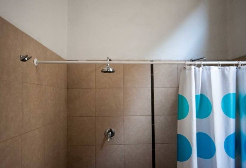 חדר סטנדרט, Happy House Hostel
