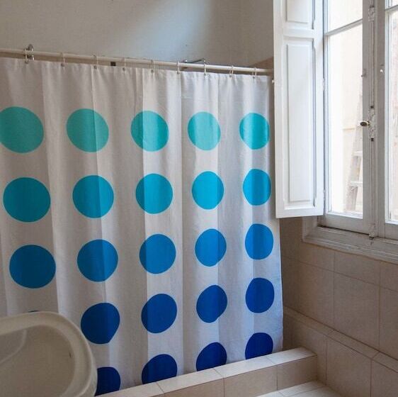 חדר סטנדרט, Happy House Hostel