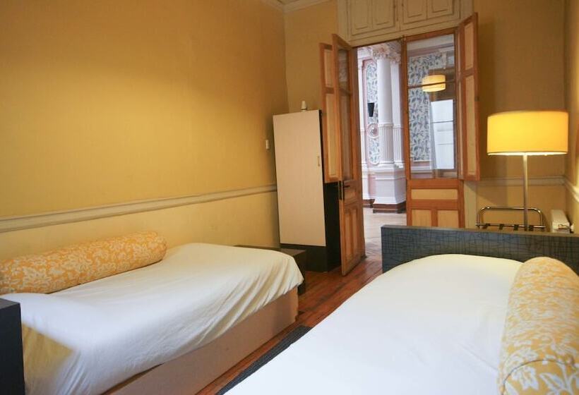 חדר סטנדרט, Happy House Hostel