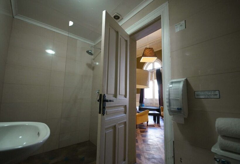 חדר סטנדרט לשלושה, Happy House Hostel