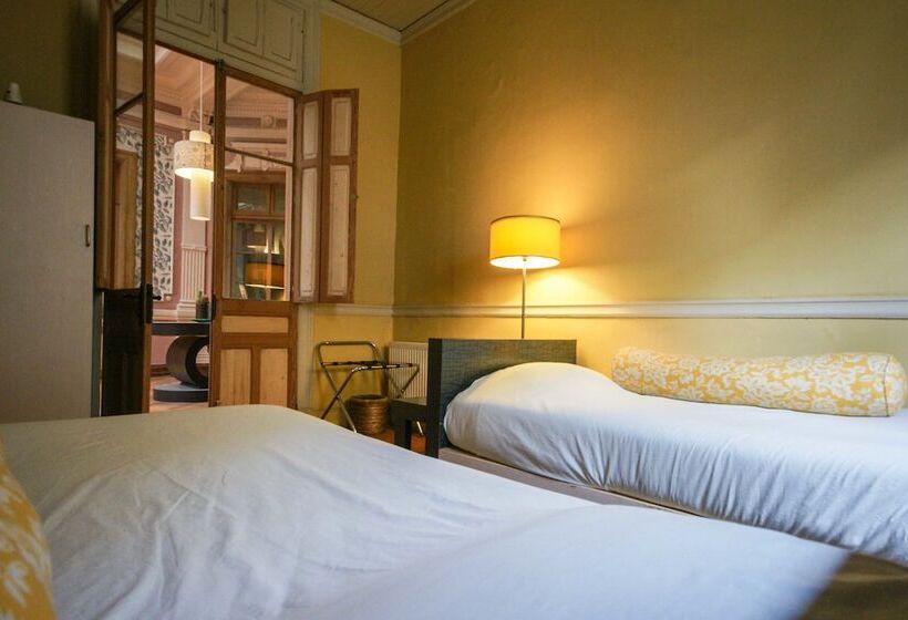 חדר סטנדרט חדר אמבטיה משותף, Happy House Hostel