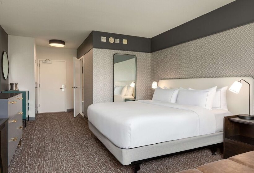 Standard Room Adapted for people with reduced mobility, Hilton Bwi Airport