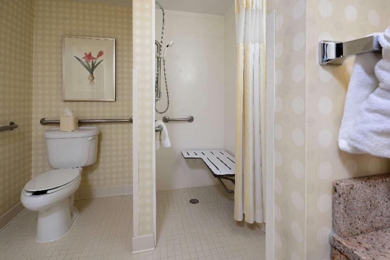 اتاق استاندارد با تخت بزرگ, Hilton Garden Inn Raleigh Capital Blvd I540