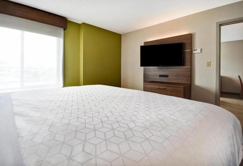 سوئیت با تخت بزرگ, Holiday Inn Express Newport North   Middletown, An Ihg