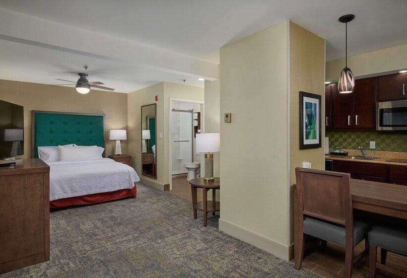 استودیوی پریمیوم, Homewood Suites By Hilton Sarasota