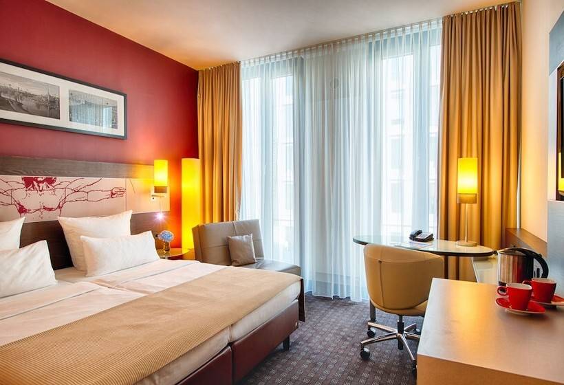 اتاق راحتی سه تخته, Leonardo Royal Hotel Munich