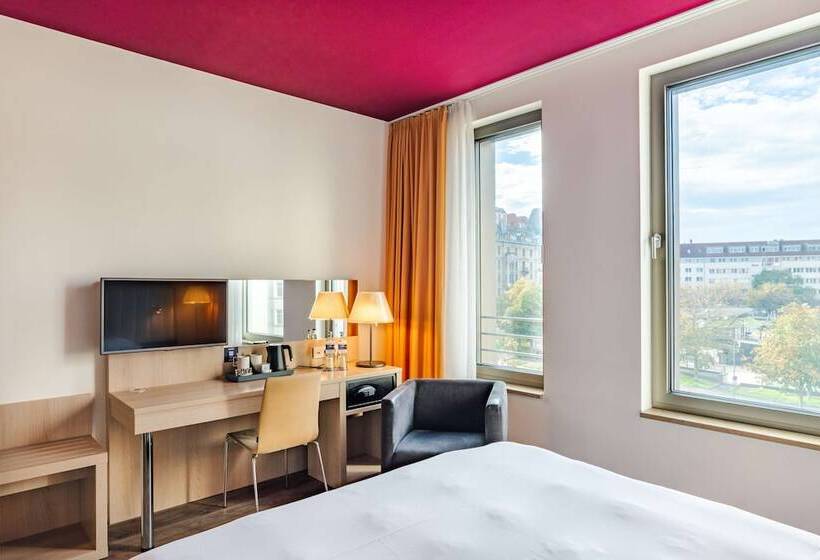 Quarto superior, Park Inn By Radisson Stuttgart