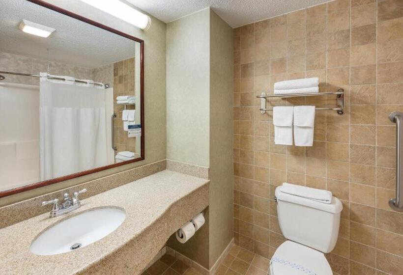 Standardzimmer (behindertengerecht), Quality Inn And Suites Fishkill South Near I84