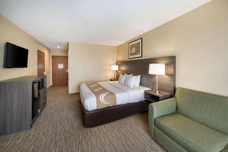 اتاق استاندارد با تخت بزرگ, Quality Inn & Suites Fishkill South Near I 84