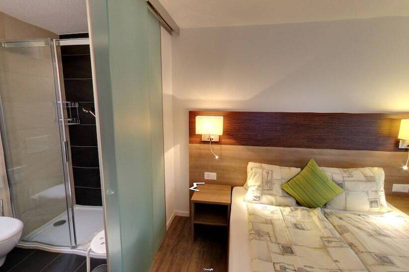 Standard Single Room, Therme 51