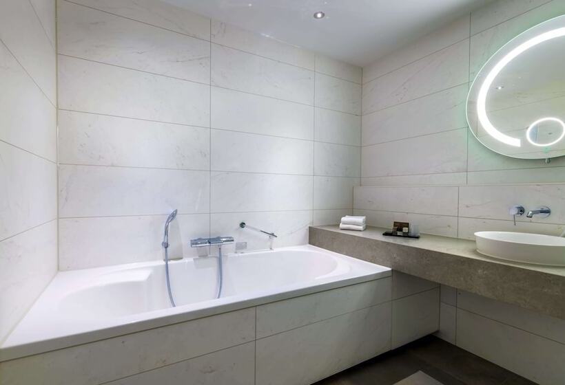 اتاق لوکس, Van Der Valk Hotel Den Haag