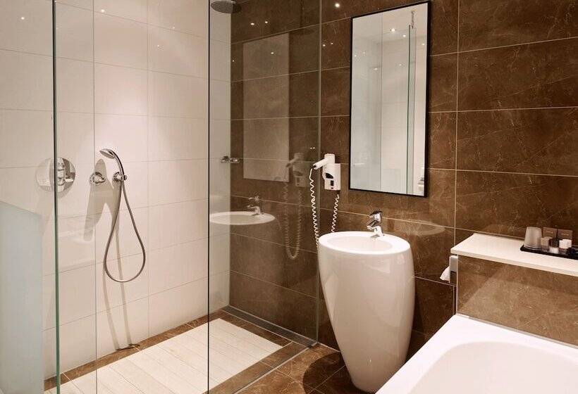 اتاق لوکس, Van Der Valk Hotel Den Haag