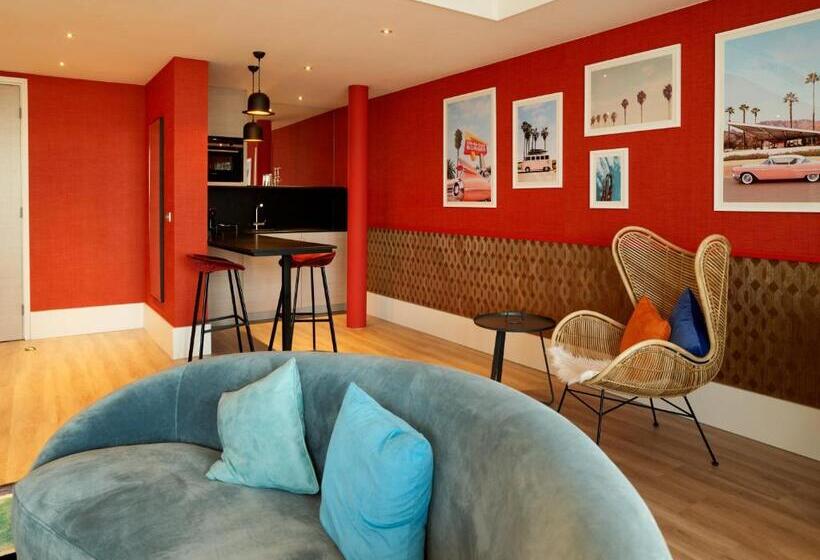 سوییت جونیور با بالکن, Van Der Valk Hotel Den Haag