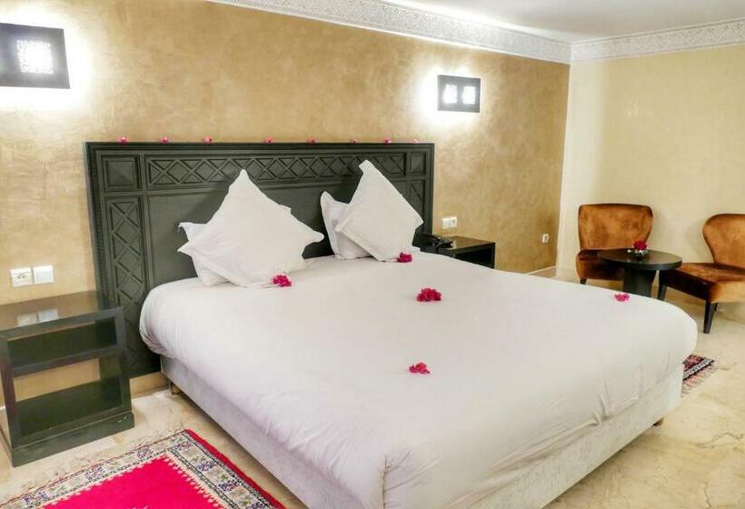 اتاق استاندارد با چشم‌انداز استخر, Zalagh Kasbah Hotel & Spa