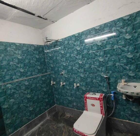 اتاق کلاسیک سه تخته, Oyo 79466 Vats Tower