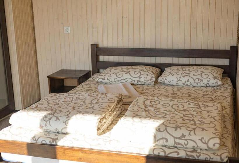 اتاق استاندارد چهار تخته, Villa Marina