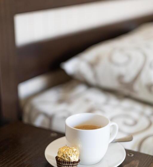 اتاق استاندارد چهار تخته, Villa Marina