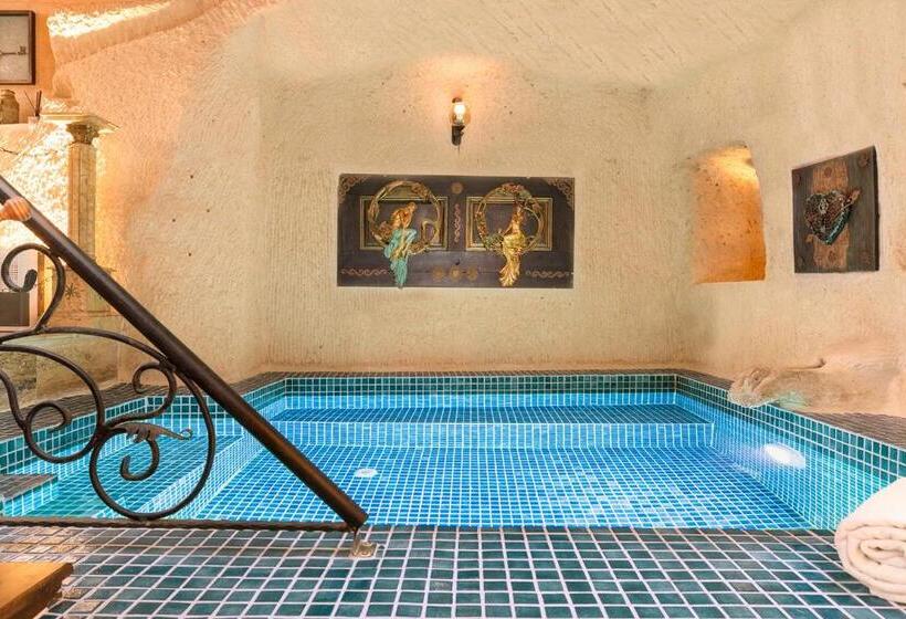 سوییت با استخر, Elysion Cave Suites