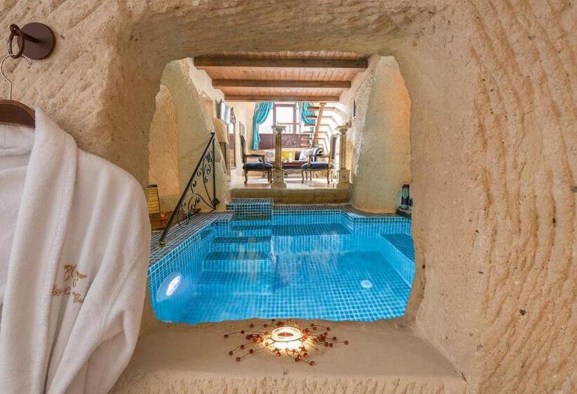 سوییت با استخر, Elysion Cave Suites
