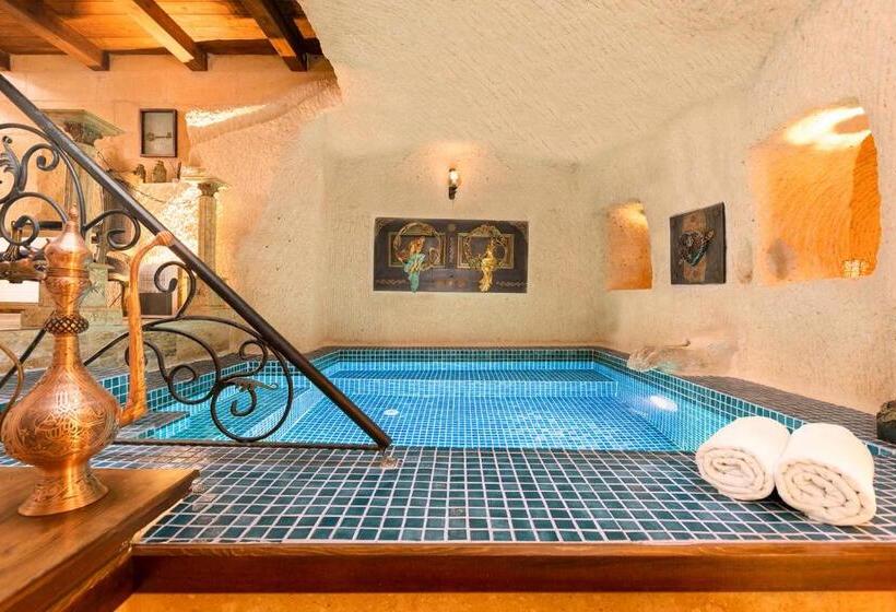 سوییت با استخر, Elysion Cave Suites