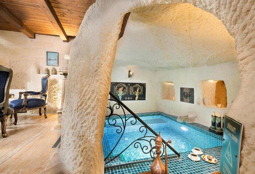 سوییت با استخر, Elysion Cave Suites