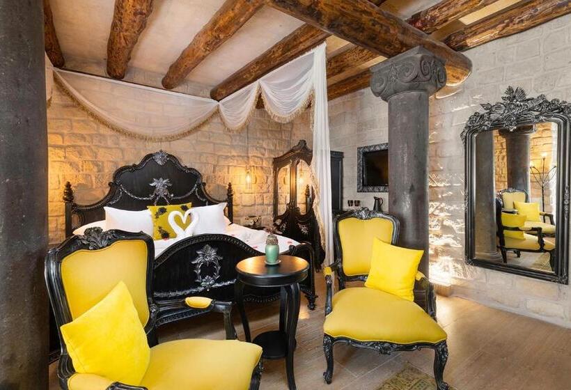 Suite with Terrace, Elysion Cave Suites