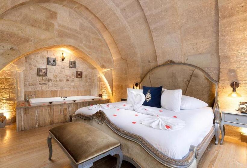 سوییت لوکس, Elysion Cave Suites