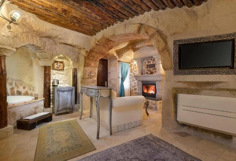 سوئیت با وان آب گرم, Elysion Cave Suites