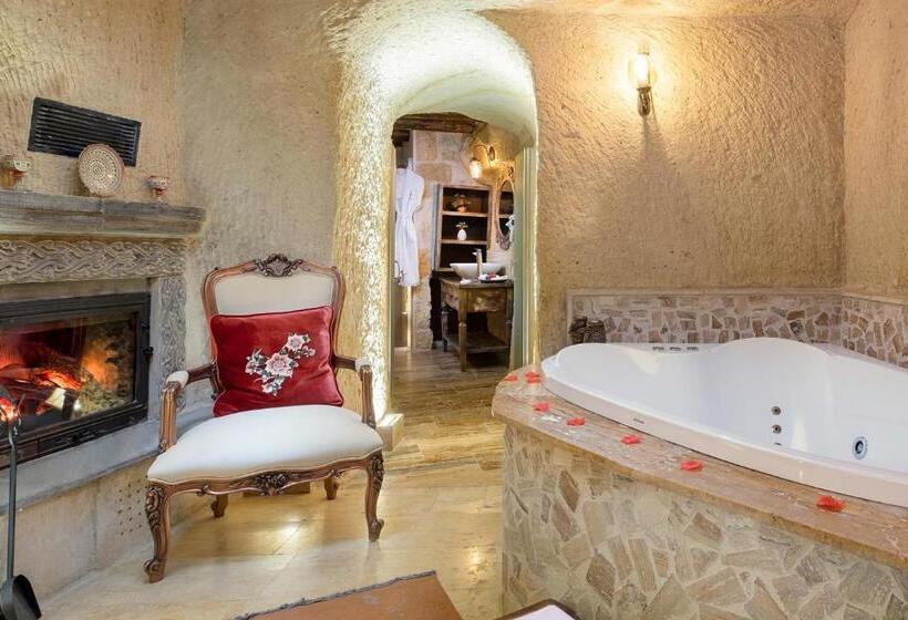 اتاق لوکس با تخت بزرگ, Elysion Cave Suites